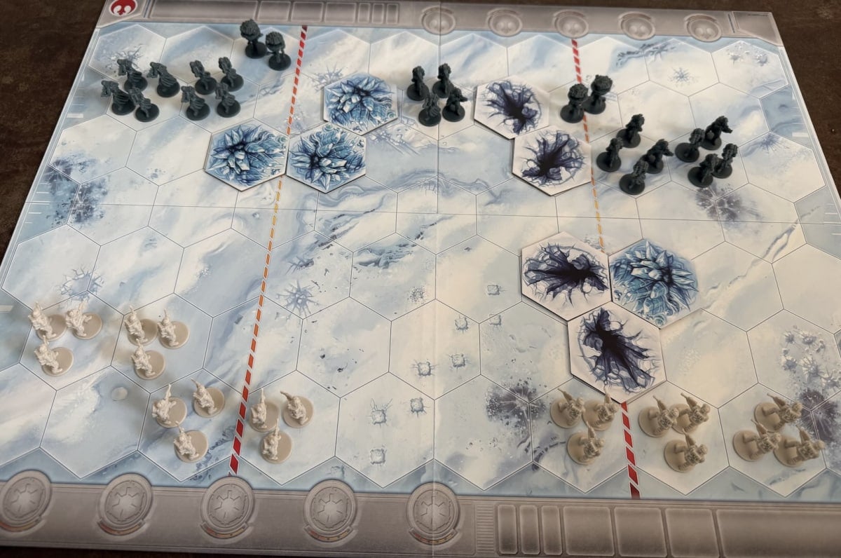 An image of the Battle of Hoth board game featuring the initial setup for scenario 1